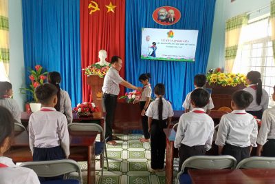 Ngày hội Thiếu nhi vui khỏe – Kết nạp đội viên mới.